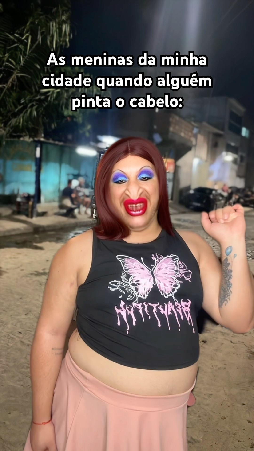 AS MENINAS DA MINHA CIDADE QUANDO ALGUÉM PINTA O CABELO