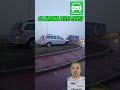 A intrat cu masina peste sensul giratoriu!