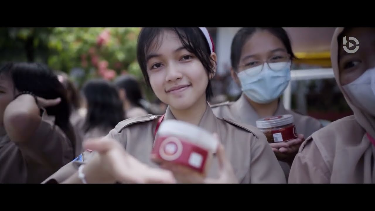 Jualan di sekolah - praktek kewirausahaan SMAN 9 MANADO