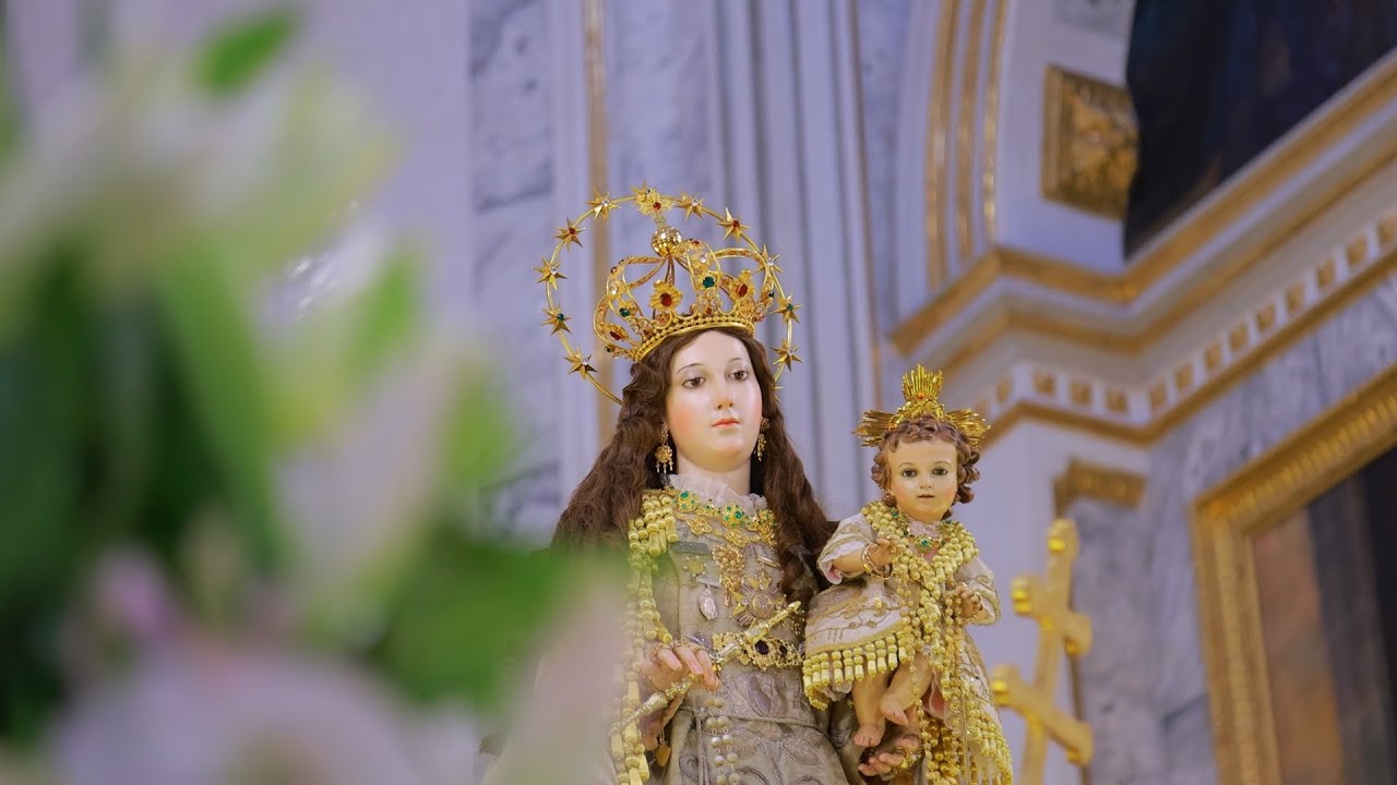 Solemne Eucaristía en las fiestas principales de la Asociación de Hijas de María del Rosario