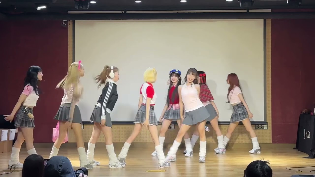 250420 UNIS ‘SWICY’ 팬사인회 - SWICY