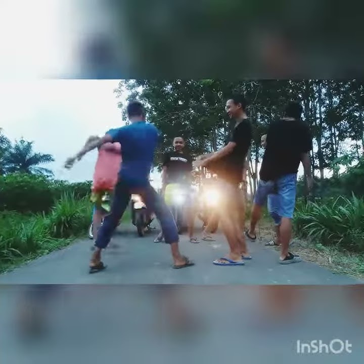 Video gokil....anak2 jaman now...efek keakehen mngan jamur letong😂😂