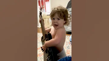Baby Singing You Are My Sunshine 