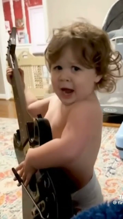 Baby Singing You Are My Sunshine☀️