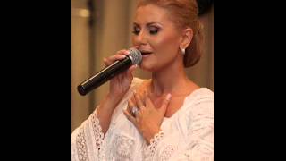Video thumbnail of "Emilia Ghinescu - Nu e nas ca nasu' mare (Live)"