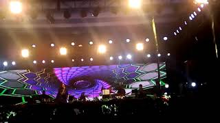 Chikni Chameli || Shreya Ghosal Live show || Agneepath