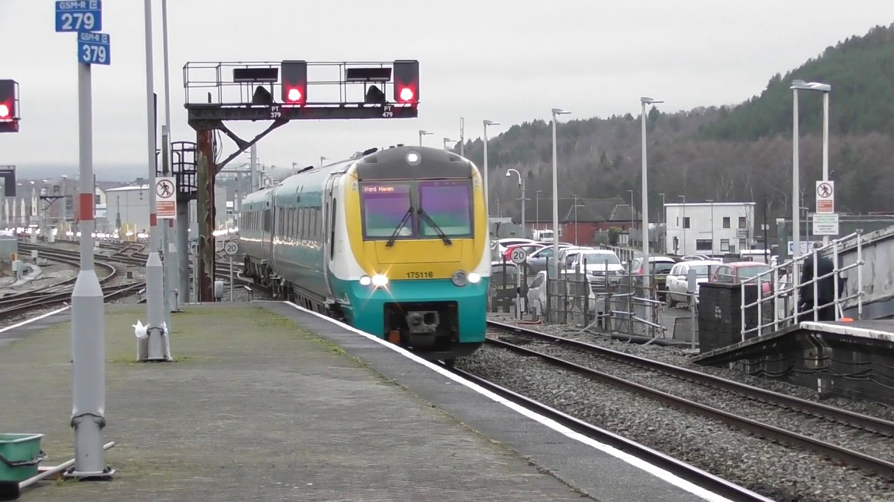 Swansea Station 21/12/17 - YouTube