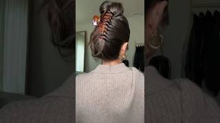 My go-to claw clip hair style | Melissa Alatorre