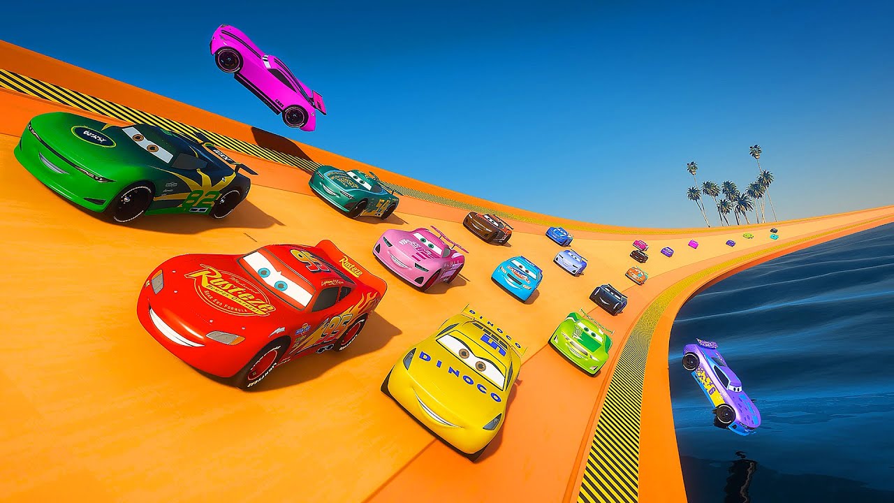 Crazy Cars - Race Ring Track - McQueen vs Next Gen Cruz Ramirez