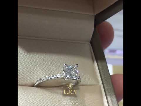 EM073 Nhẫn Kim Cương GIA 6352559293 Princess 0 8ct 5mm F VVS2 Vàng Trắng 18k Au750 LUCYJEWELRY EM073 Nhẫn Kim Cương GIA 6352559293 Princess 0 8ct 5mm F VVS2 Vàng Trắng 18k Au750 LUCYJEWELRY