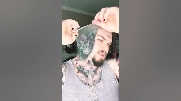 Face tattoo reveal! - DayDayNews