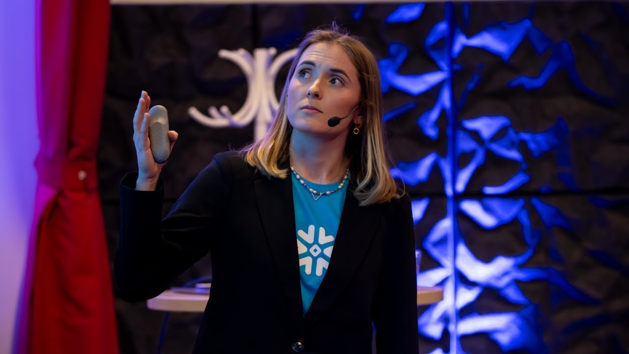 Snowflake | From Zero to Snowflake: Fueling Our AI Future Together