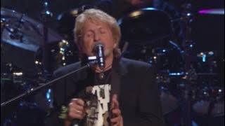 Download lagu Inductees Yes Perform 'Roundabout' Rock & Roll Hall of Fame 2017
