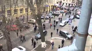 Харьковчане дали отпор спецназу на улице Чернышевского  Харьков 08 04 2014