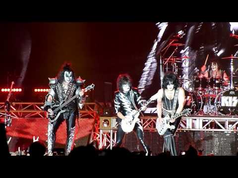 Kiss - Black Diamond (Olympijskiy Stadium, Moscow, Russia, 01.05.2017)