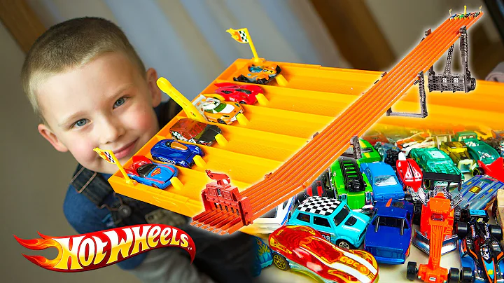 Hot Wheels Cars Race Super 6-Lane Raceway Superman...