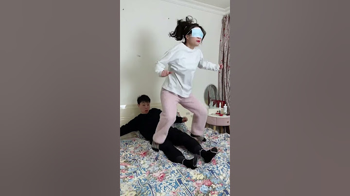 過年老公天天打牌天天輸,今天他說在家無聊又想出去打牌,我就陪他在家這樣玩,這下不無聊了吧! #李安安 #夫妻日常