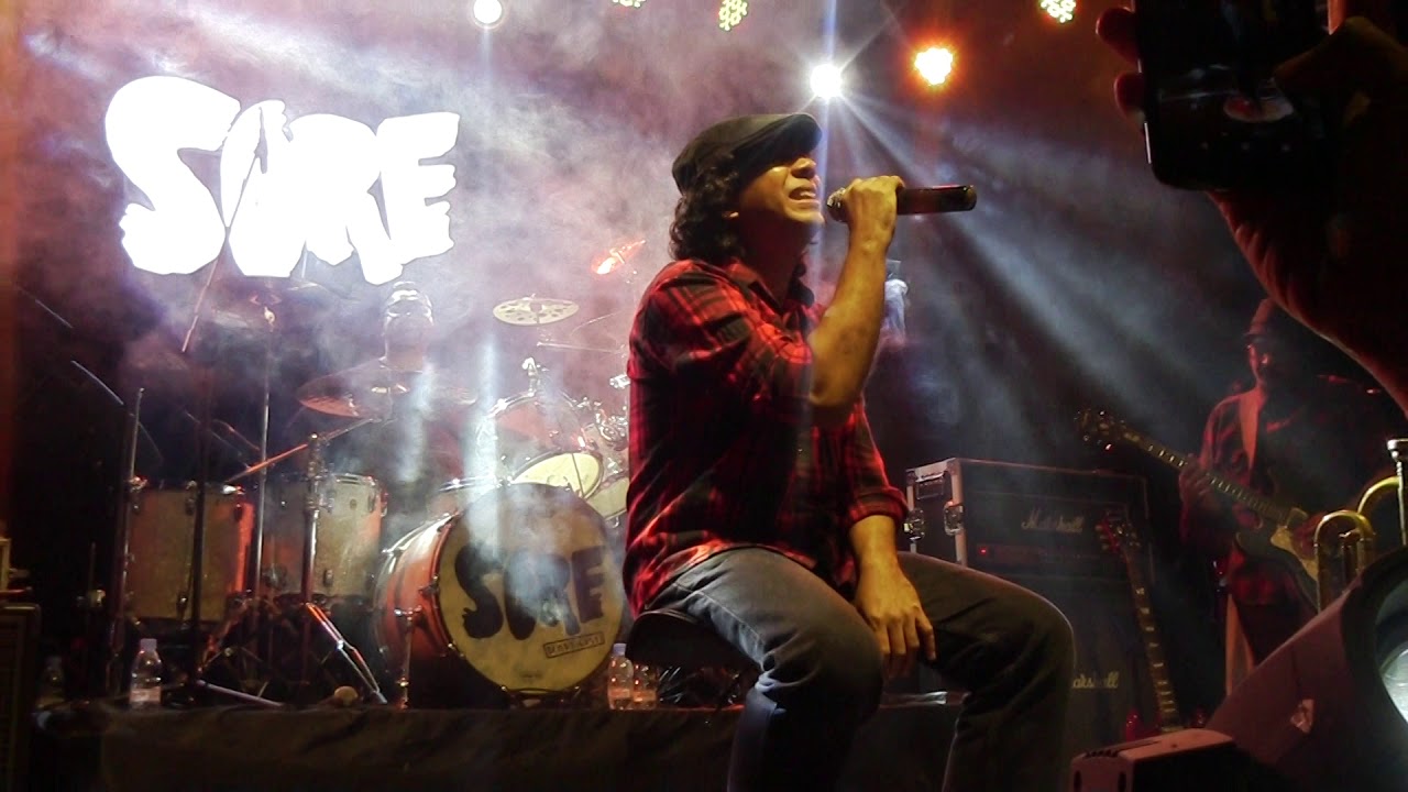 SORE Ft Adrian Yunan Apatis Ria Live In Oye Adelante Jakarta sore-ft-adrian-yunan-apatis-ria-live-in-oye-adelante-jakarta
