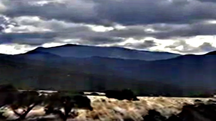 Raw UFO Footage Near Area 51