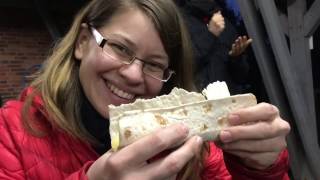 Evildea gustumas “bongustegan” fiŝaĵon, Surströmming