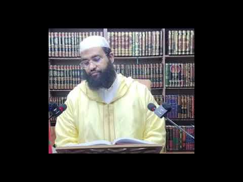 تنبيه أ أبو حذيفة عبد الرحمن لسباطي على صورة بعض طلبة العلم ومكتوب عليها علماء المغرب