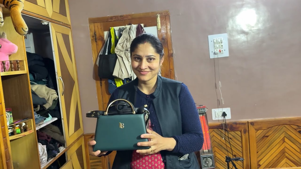 निकुंज को ये हैंडबैग 👜 पसंद आ गया 🤗