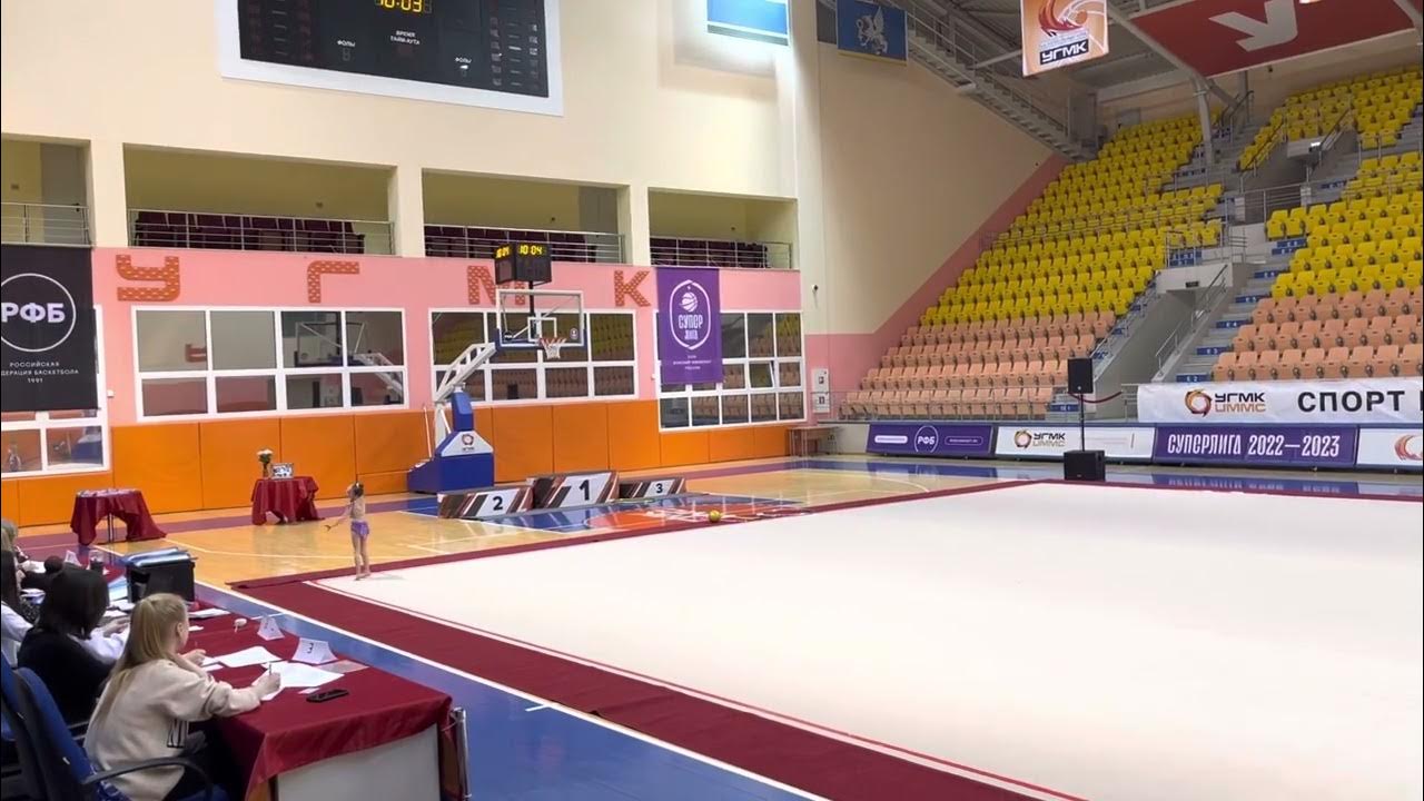 Дария Сергаева мяч