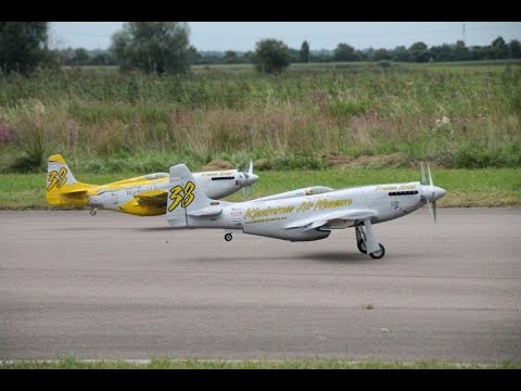 P51 Mustang Precious Metal at Horizon Airmeet 2016