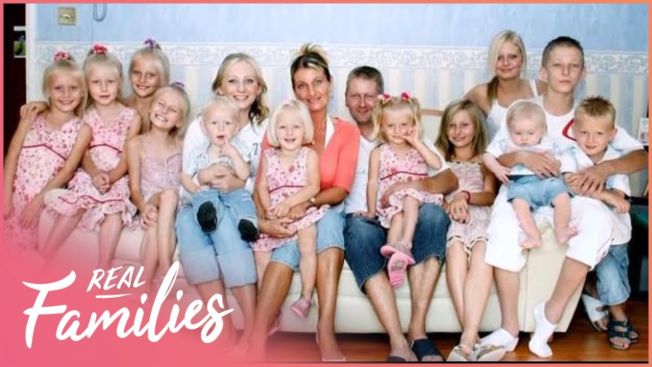 Family Of 12 Struggle to Stay Afloat | Big Families | Real Families