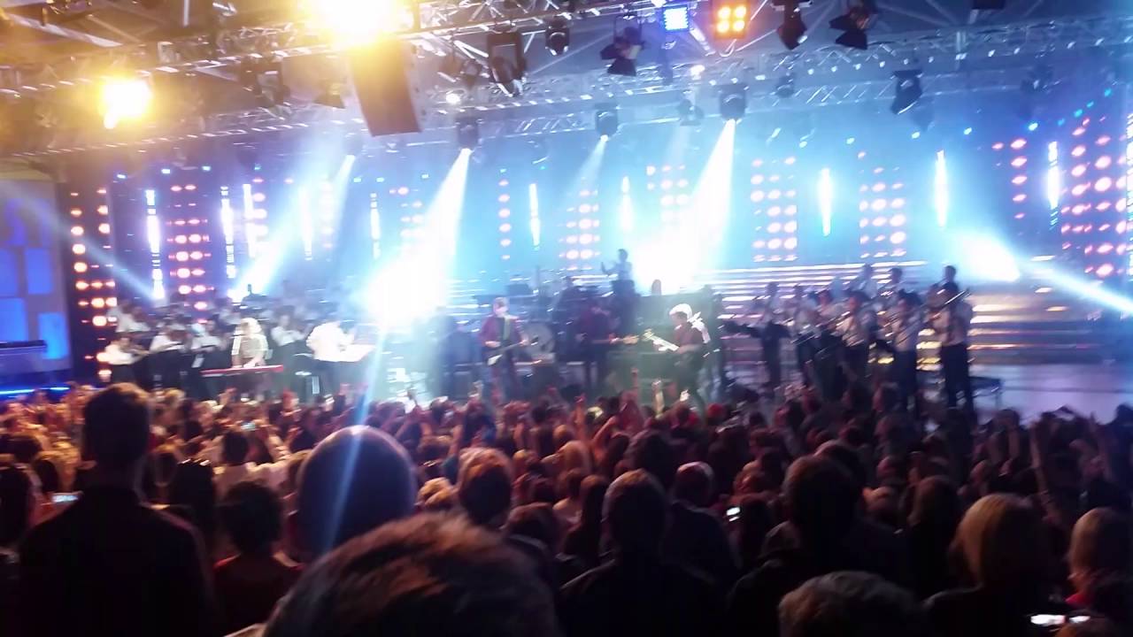 Candelas / Welsh Pops Orchestra Rhedeg i Baris YouTube