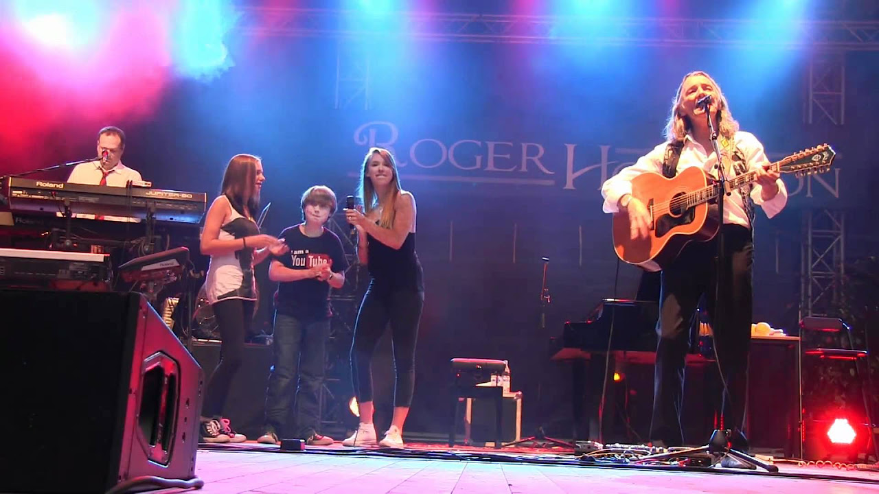 Roger Hodgson  THE THREE GEES give a little bit LIVE