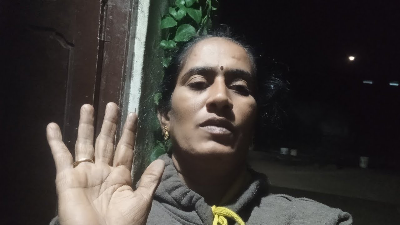 విశ్వ అమూల్య కి పెళ్ళి చేస్తు రామరాజు కి దొరికిపొయిన శ్రీవల్లి చెంప పగలగొట్టి బయటకు గెంటెసిన రామరాజు