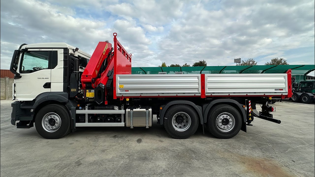 MAN TGS 26.480 - tre assi - ribaltabile con gru retrocabina