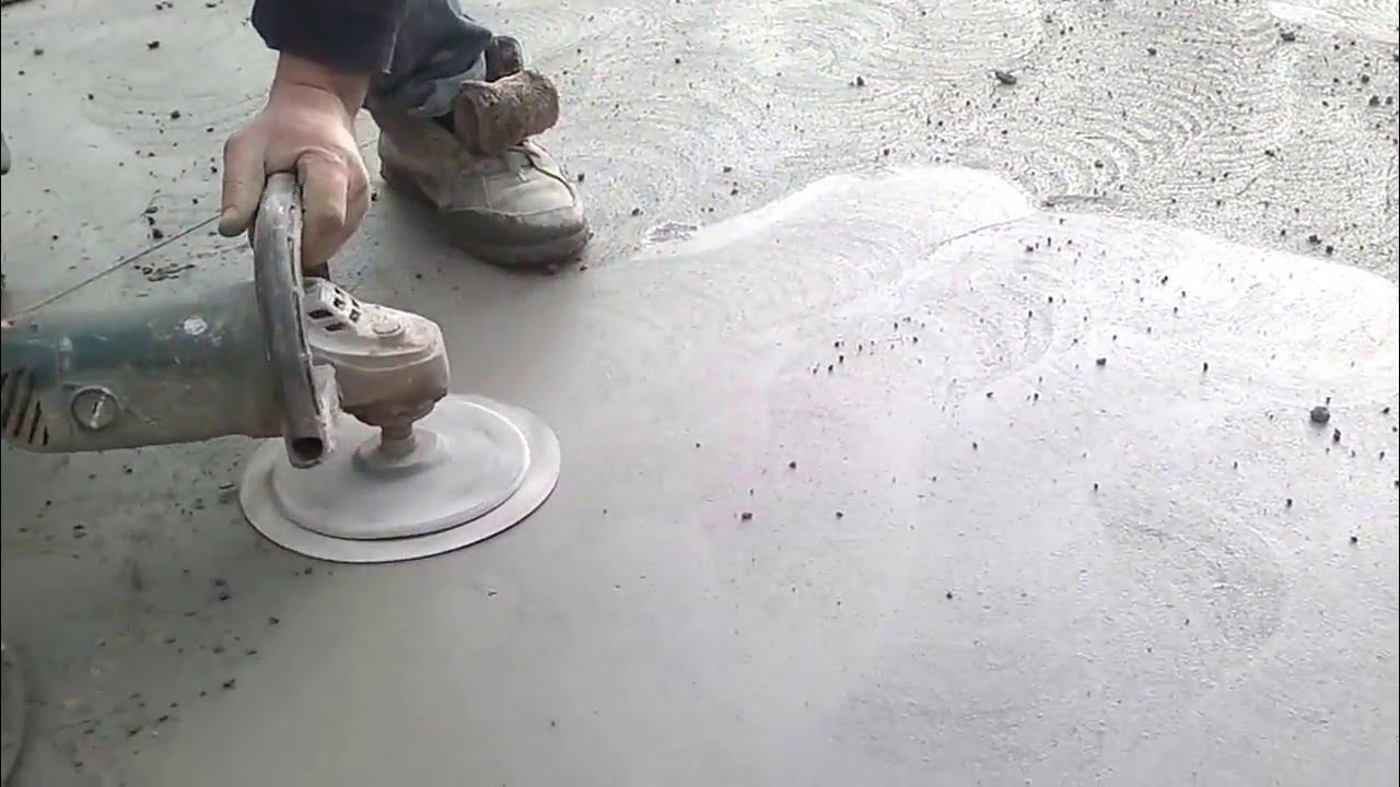 Железнение поверхности бетона. Затирка бетонных полов. Укладка наливного пола. Инструмент для железнения бетона. Затирка бетона полусухой стяжки.