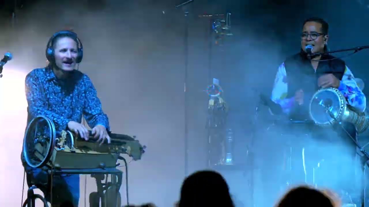 EXTRAIT Du Foin dans les Granges ► Poolidor