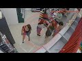 В Днепре в магазине «Акварель» у покупателей за три дня украли 6 мобильных телефонов: видео момента