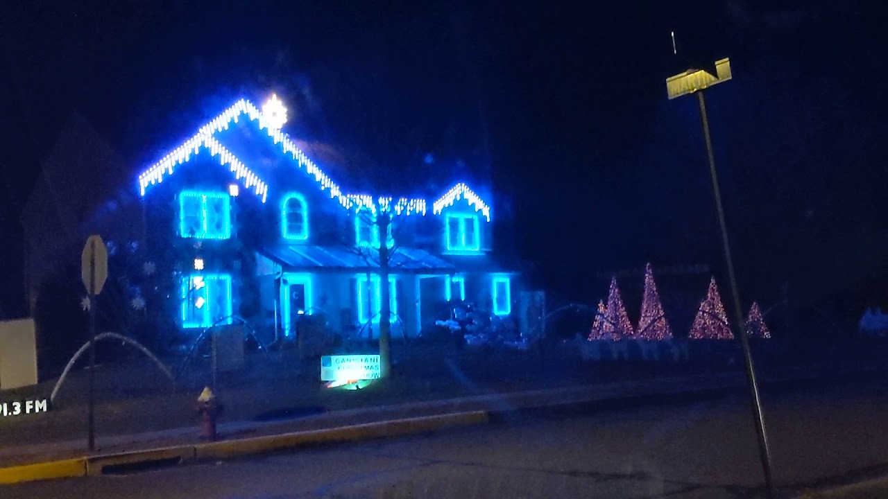 2018 Canigiani Christmas Light Show - 2 Steps From Hell Medley
