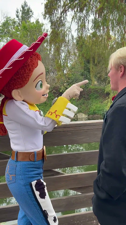Toy Story Jessie Calls Out a Cast Member | Disneyland CA