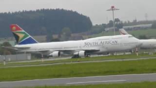 105 Jumbo Jet Landing With Tire Squeal Sound Effect