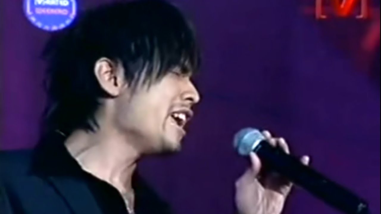 周杰伦每次唱起这首苦情歌 总会来几个高能变调 周杰伦 借口 live - YouTube