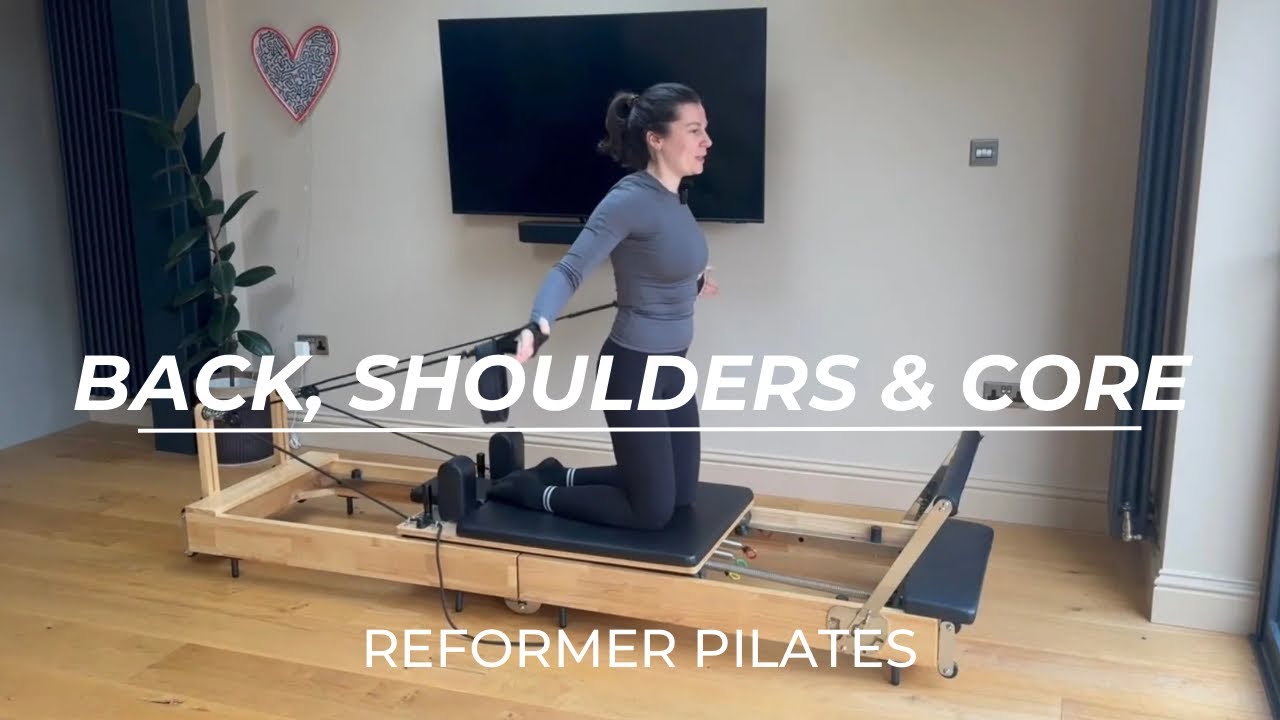 Спина, плечи, бицепсы и пресс | Для всех уровней | 30-минутная тренировка на реформере | Эмили Дж...