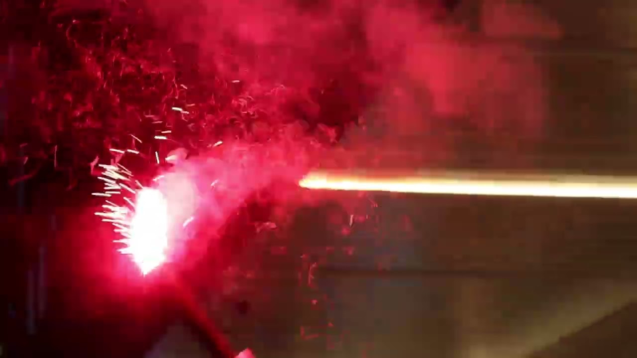 Bilboko neska* gazteok zaintzaren negozioa apurtu!