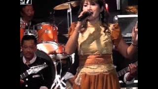 SALING - TERGODA - ANIS NUR AIDA  @METRO Live In Troso