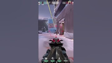 What It Looks Like When Cracked CSGO Players Try Valorant