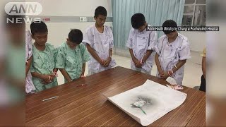 ダイバーの死「無駄にせず生きる」　タイ洞窟少年ら(18/07/15)