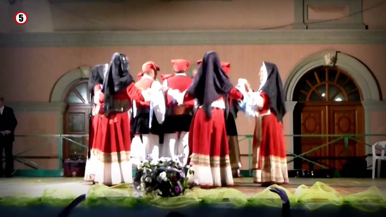 Gruppo Folk Città di Oristano - Ballu tundu