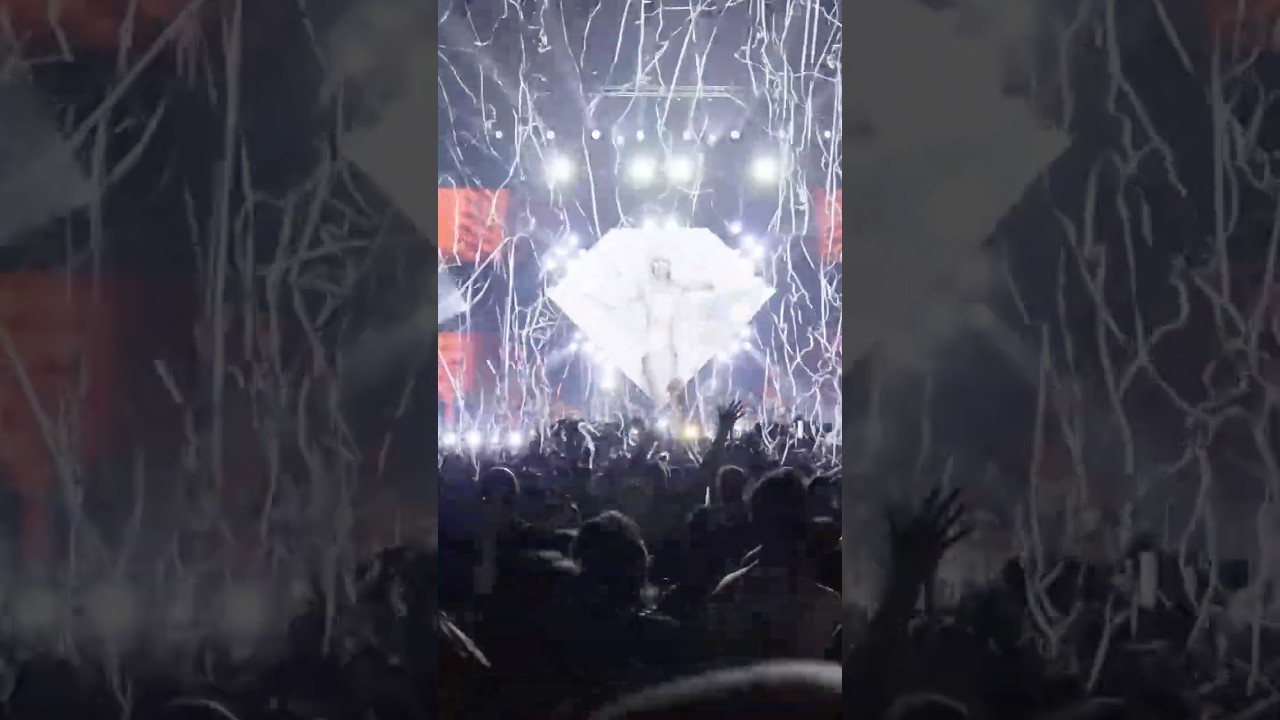 Lepa Brena - Jugoslovenka | Arena Zagreb 2024 | Live