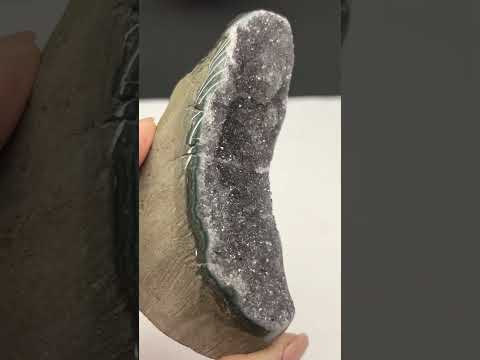 АМЕТИСТ друза жеода 0,33 кг - натуральний камінь - Уругвай, видео 1