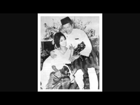 P.Ramlee \u0026 Saloma - Dalam Air Terbayang Wajah
