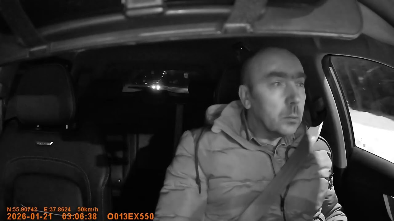 Видеорегистратор CARCAM 4CH FullHD Super Real View 360º CC-365 салонная камера в ночном режиме